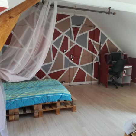 Chambre à Villemandeur Chez L'habitant Esterno foto