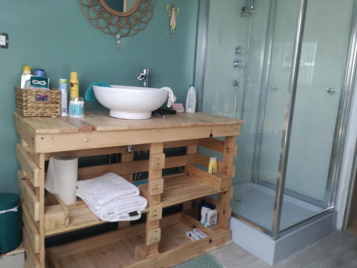 Chambre à Villemandeur Chez L'habitant Esterno foto